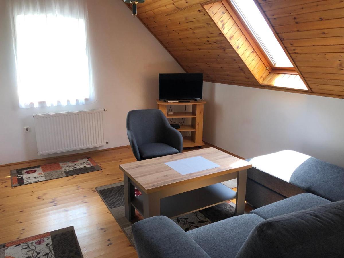 Pacsirta Apartman 伦蒂 外观 照片