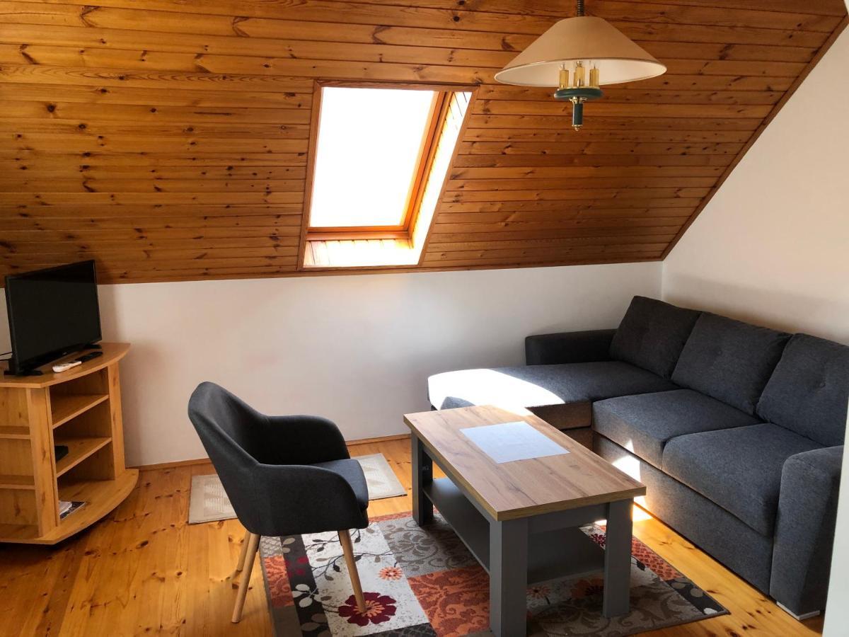 Pacsirta Apartman 伦蒂 外观 照片