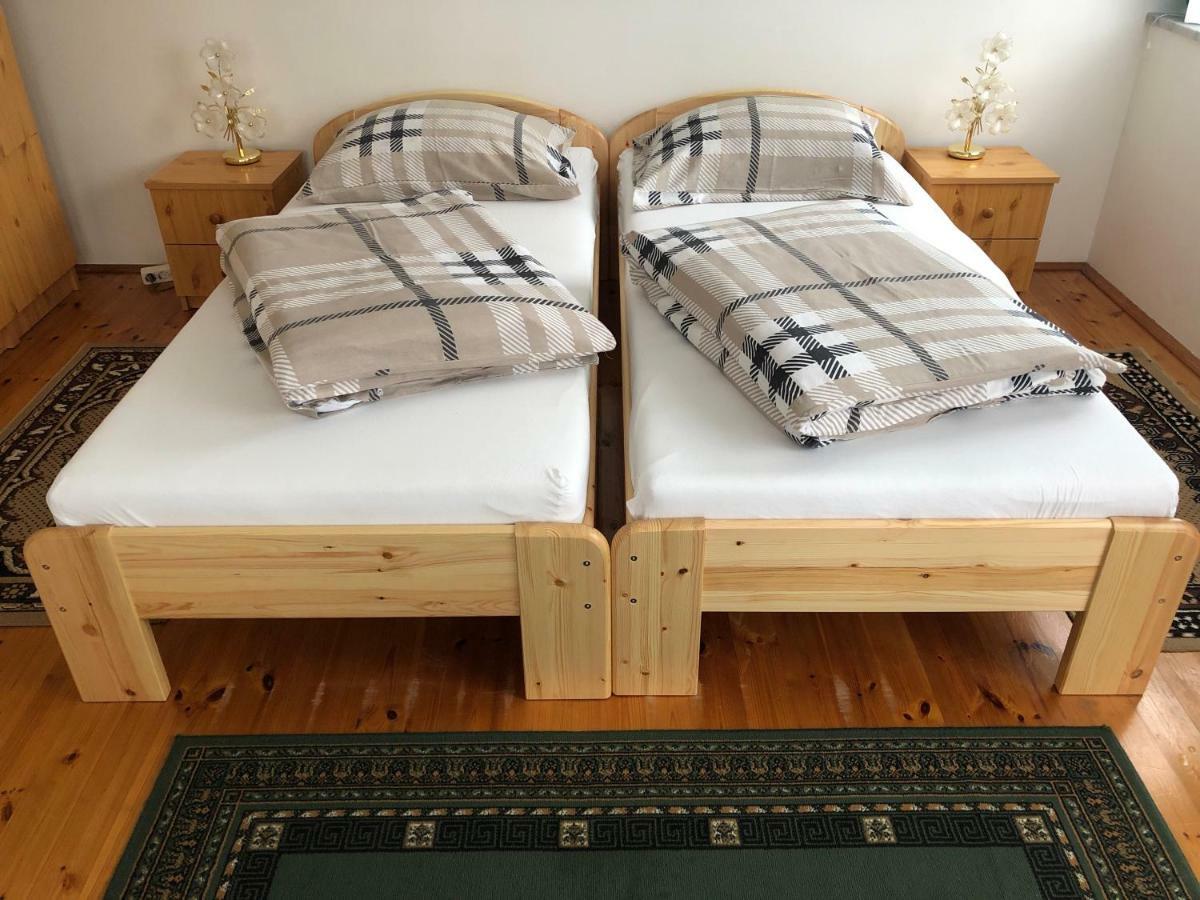 Pacsirta Apartman 伦蒂 外观 照片